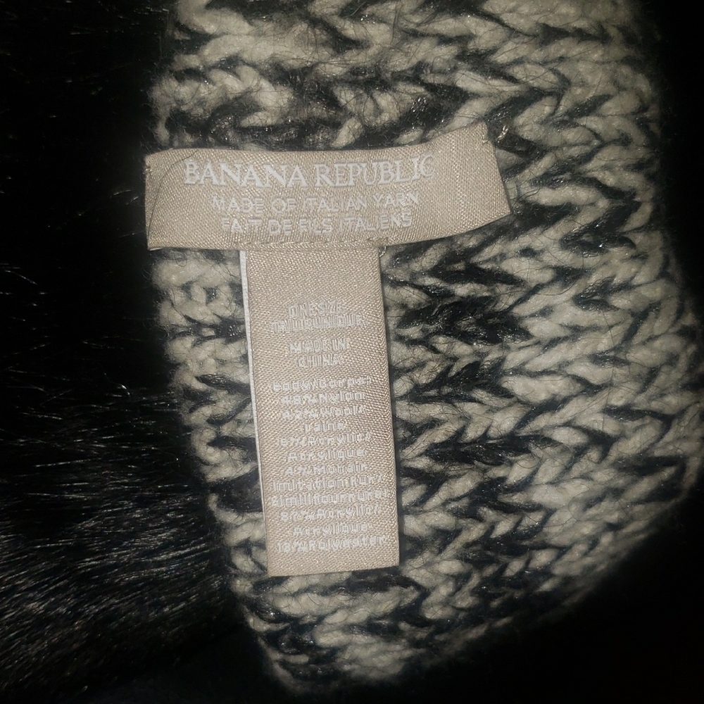 Banana Republic Black and Cream Faux Fur Trimmed Snood